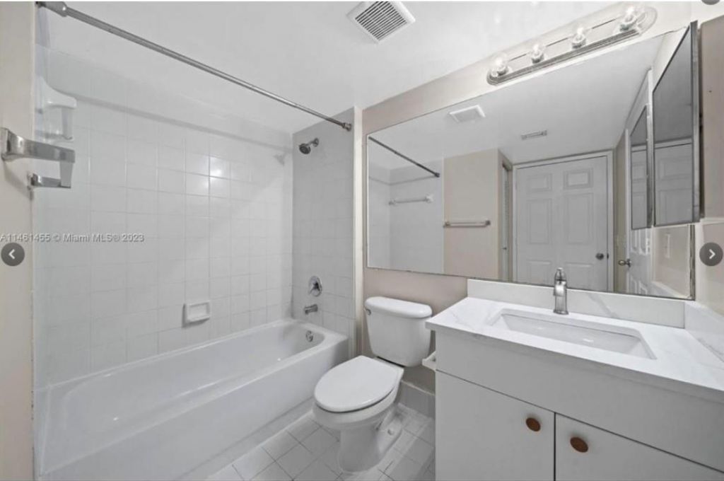 2640 S University Drive, Unit 307, Davie, FL 33328 Photo