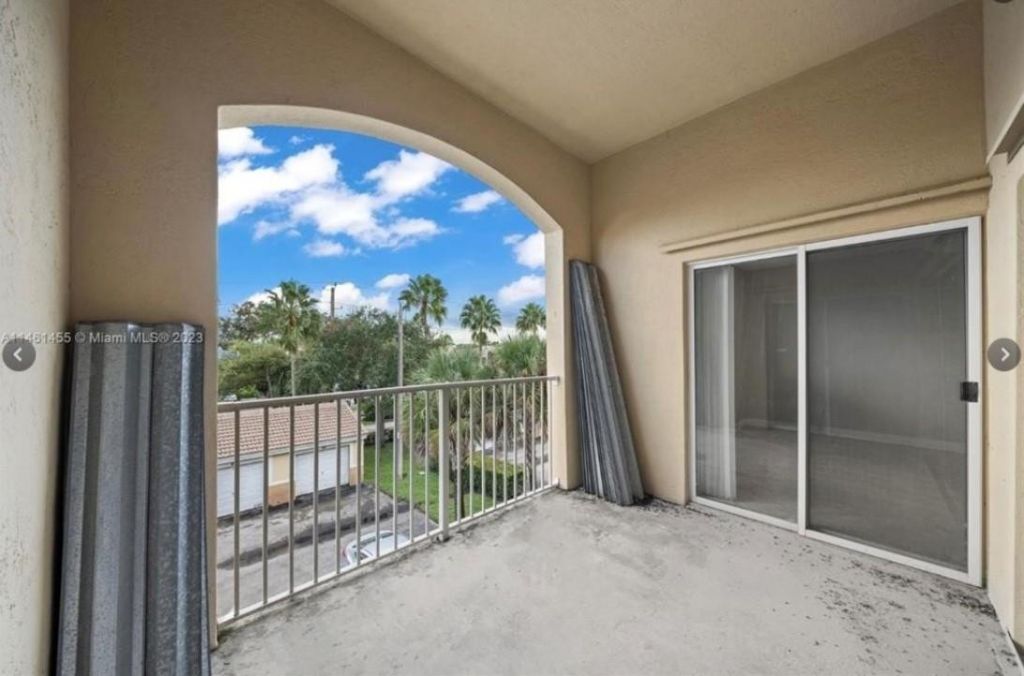 2640 S University Drive, Unit 307, Davie, FL 33328 Photo