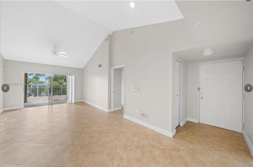 2640 S University Drive, Unit 307, Davie, FL 33328 Photo