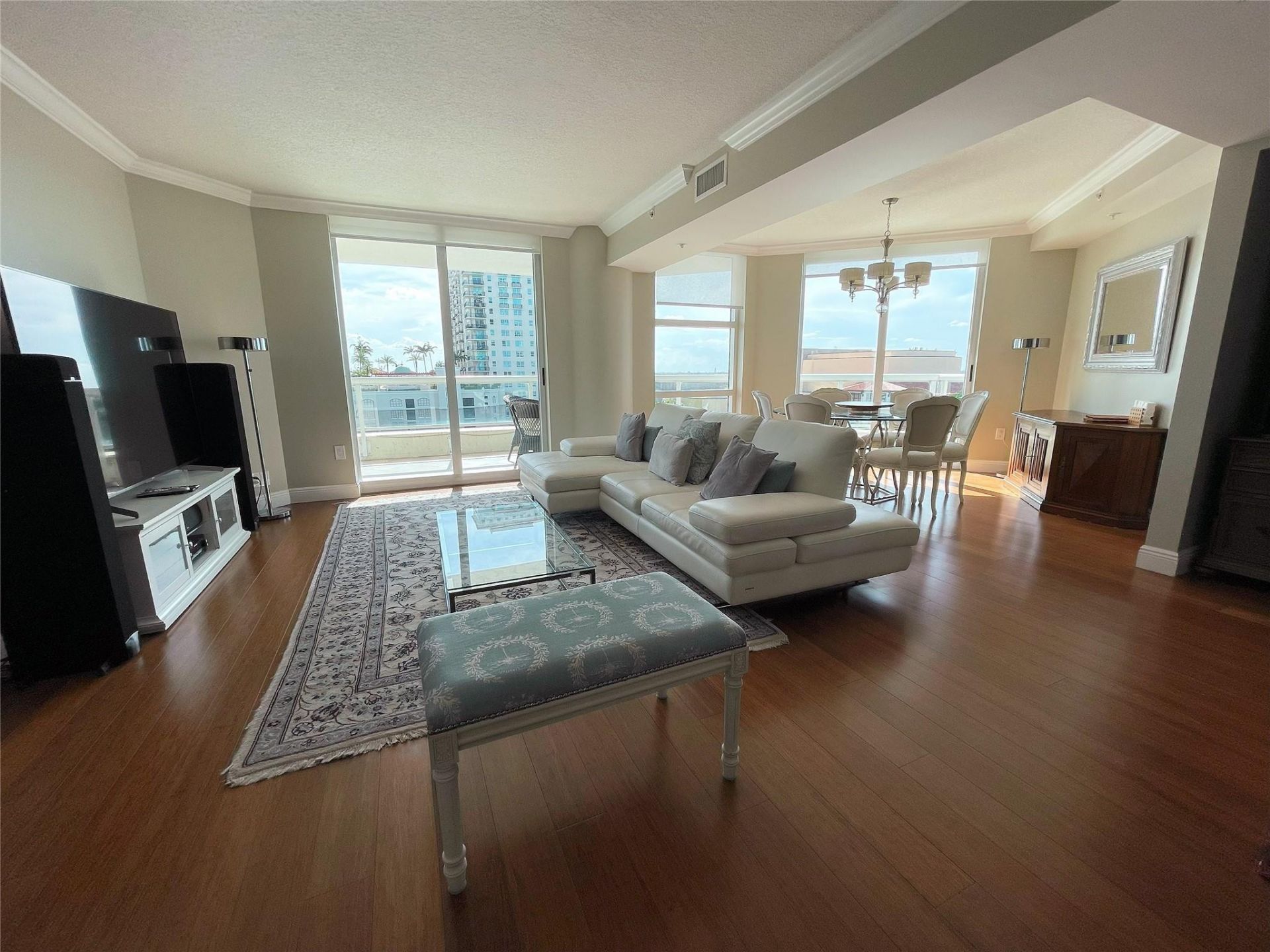 401 SW 4th Avenue, Unit 906, Fort Lauderdale, FL 33315 Photo