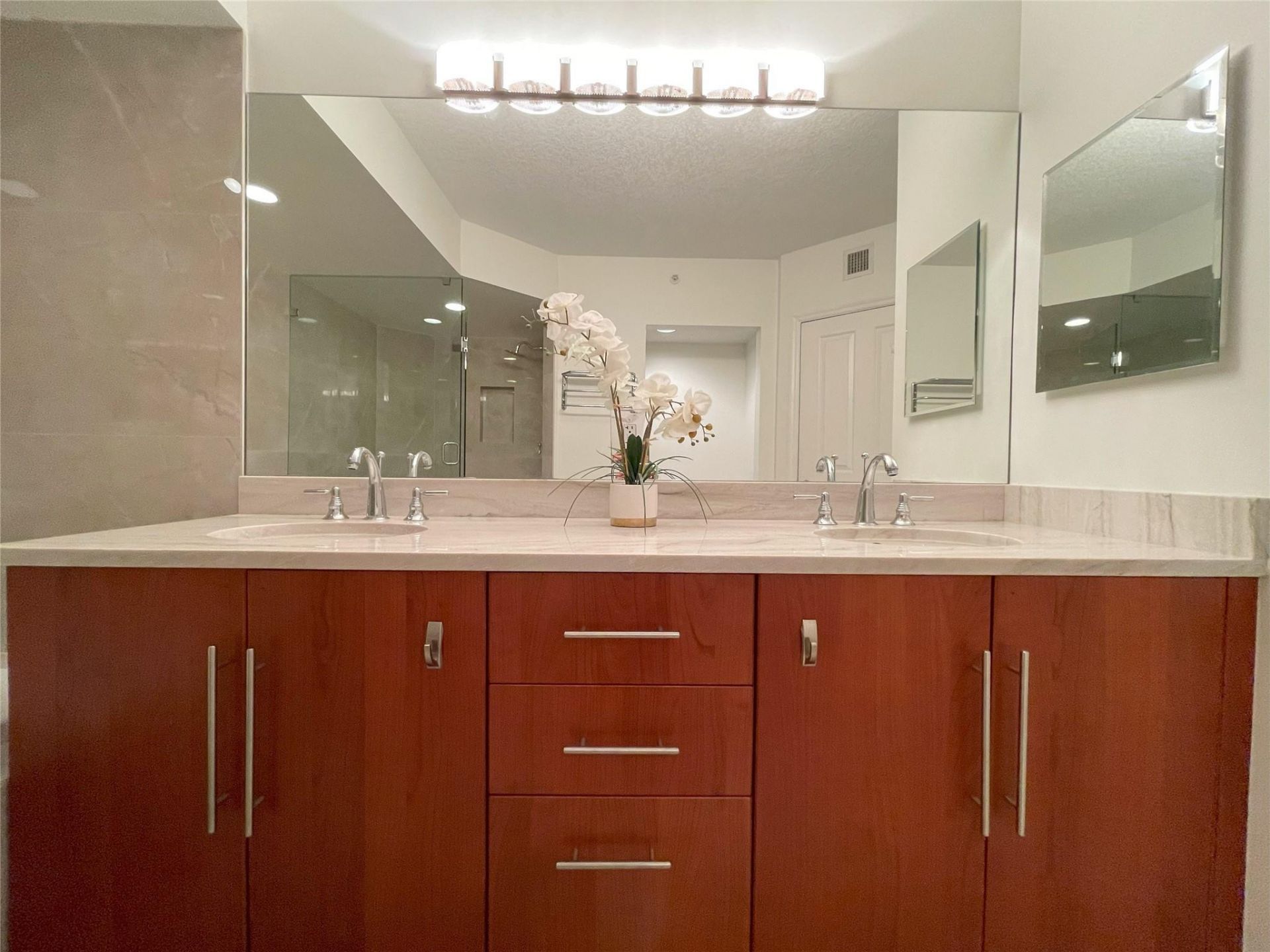 401 SW 4th Avenue, Unit 906, Fort Lauderdale, FL 33315 Photo