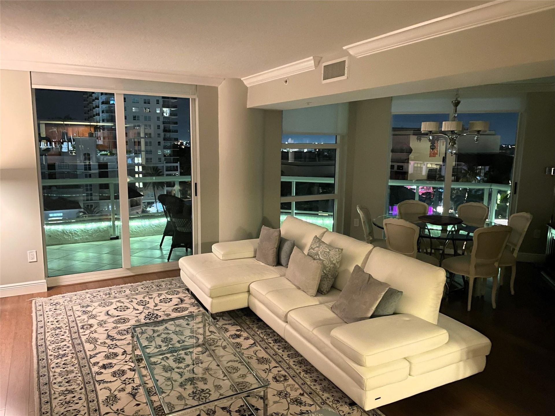 401 SW 4th Avenue, Unit 906, Fort Lauderdale, FL 33315 Photo