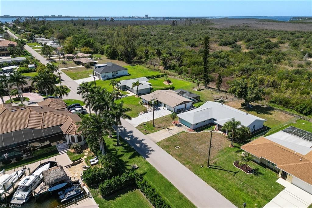 5714 SW 1st Ct, Cape Coral, FL 33914 Photo
