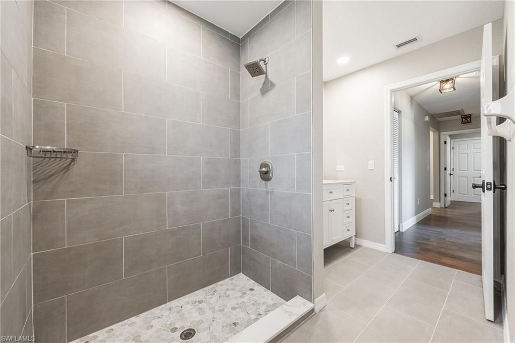 18890 Fox Run Rd, Alva, FL 33920 Photo