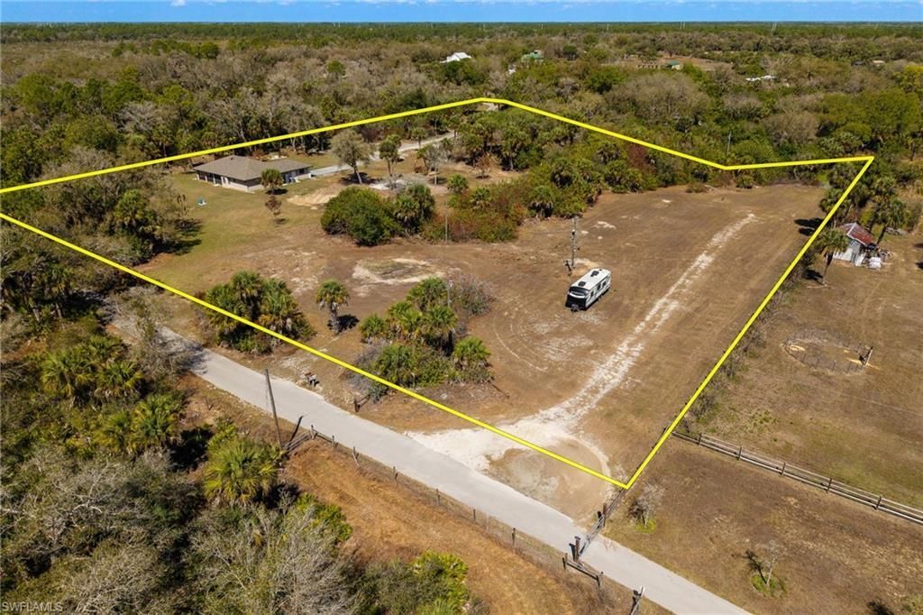 18890 Fox Run Rd, Alva, FL 33920 Photo