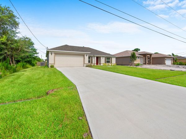 4586 SW Image Drive, Port St. Lucie, FL 34953
