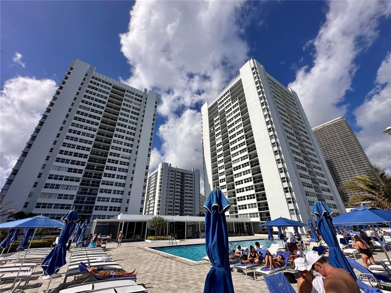 1880 S Ocean Drive, Unit Ts705, Hallandale Beach, FL 33009 Photo