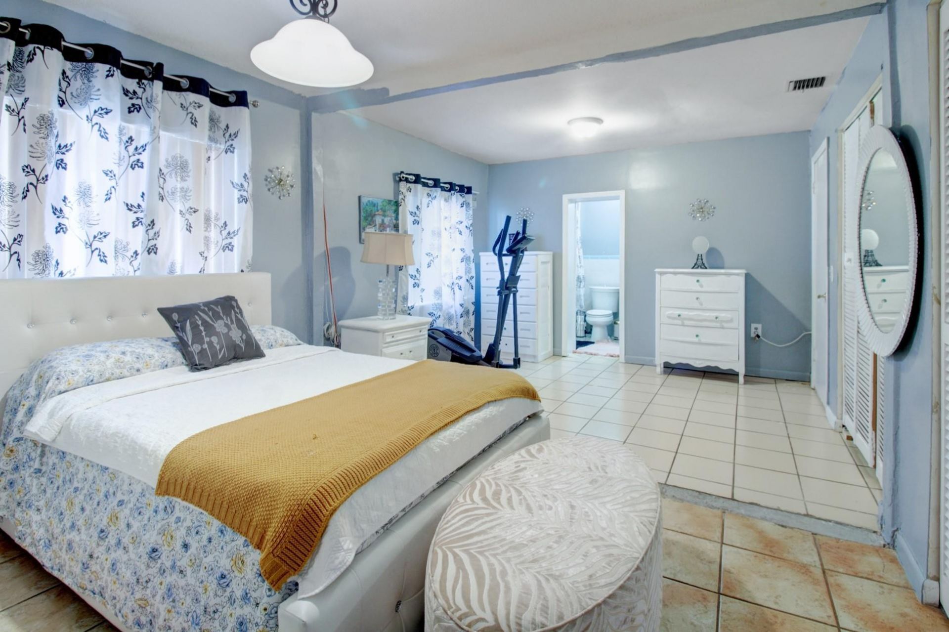 1236 NW 32nd Street, Miami, FL 33142 Photo