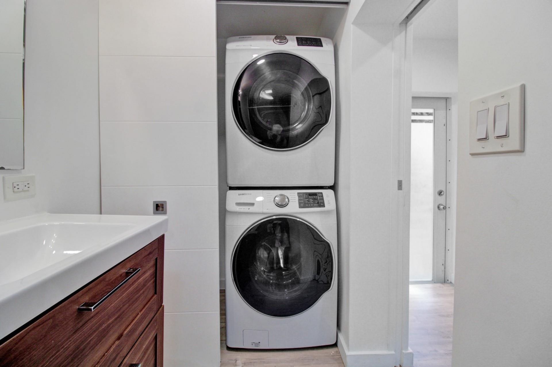 1236 NW 32nd Street, Miami, FL 33142 Photo