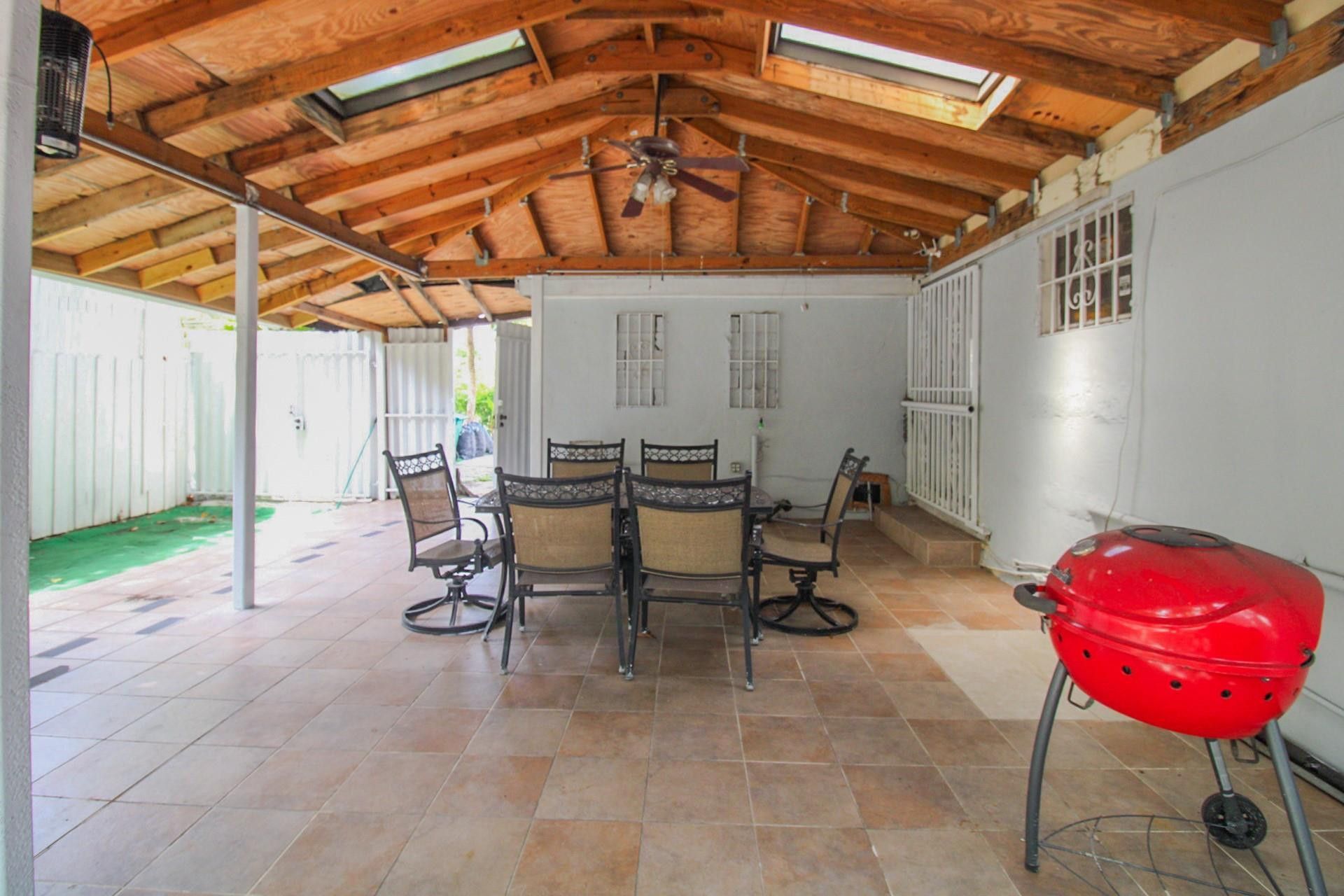 1236 NW 32nd Street, Miami, FL 33142 Photo