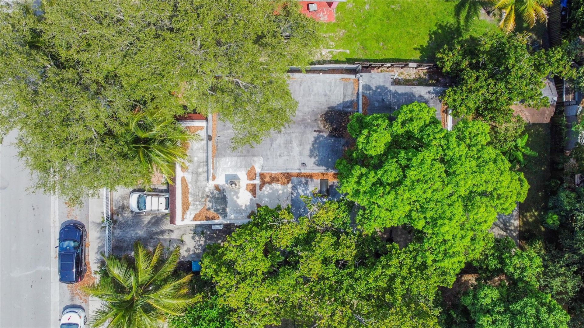 1236 NW 32nd Street, Miami, FL 33142 Photo