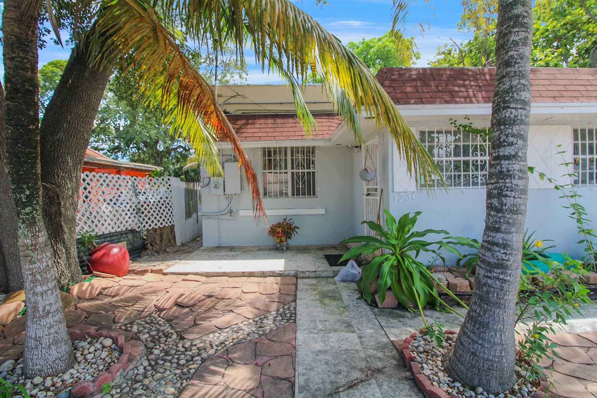 1236 NW 32nd Street, Miami, FL 33142 Photo