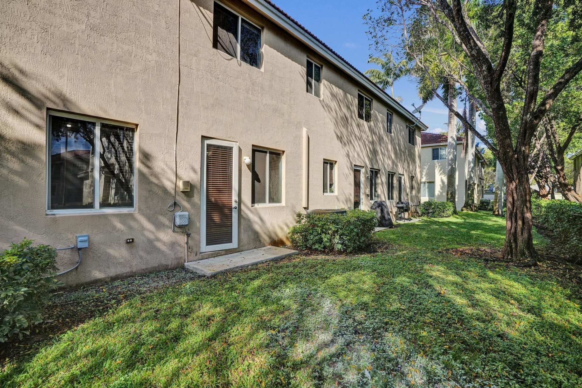 21403 NW 13th Court, Unit 303, Miami, FL 33169 Photo