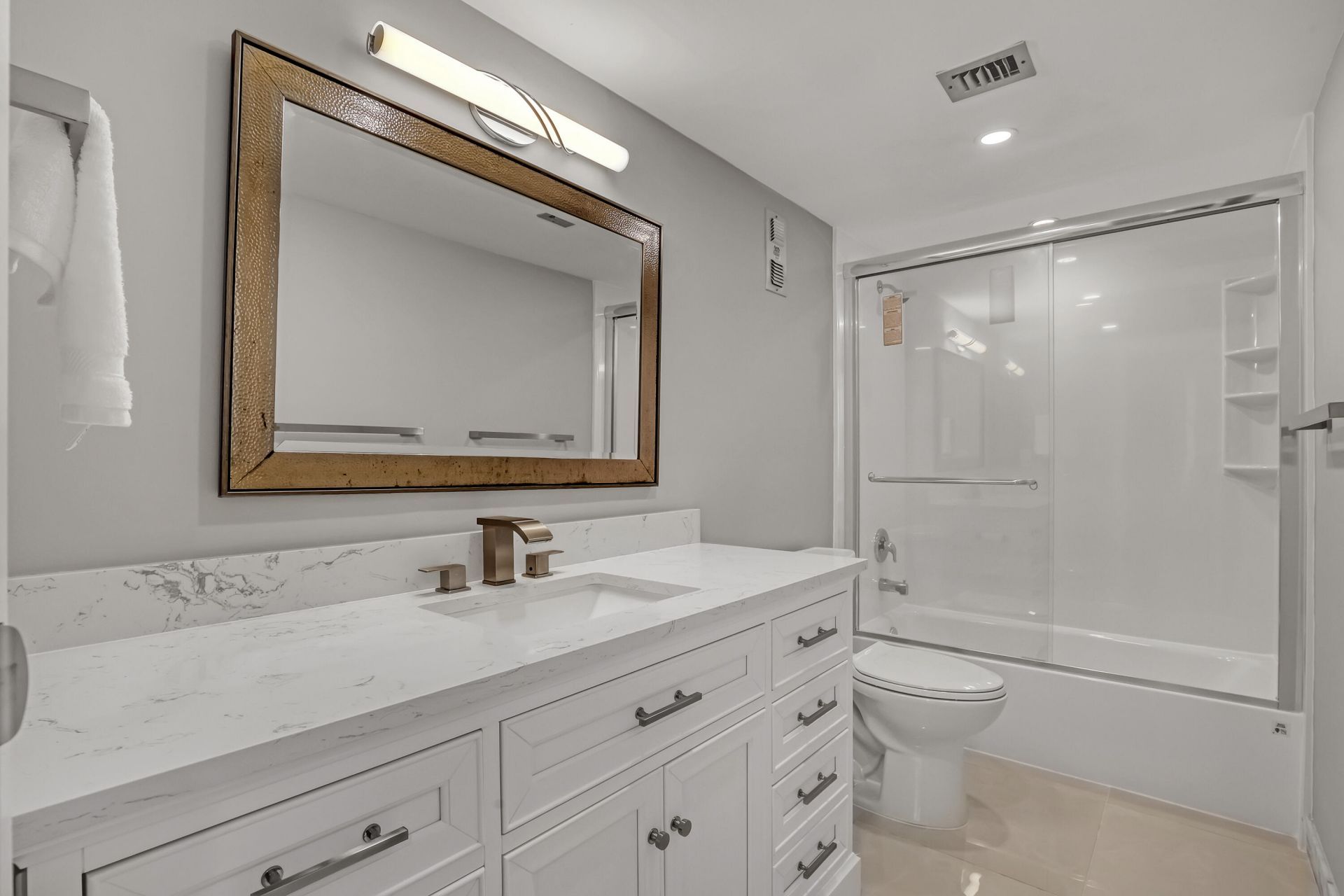 5440 N Ocean Drive, Unit 807, Riviera Beach, FL 33404 Photo