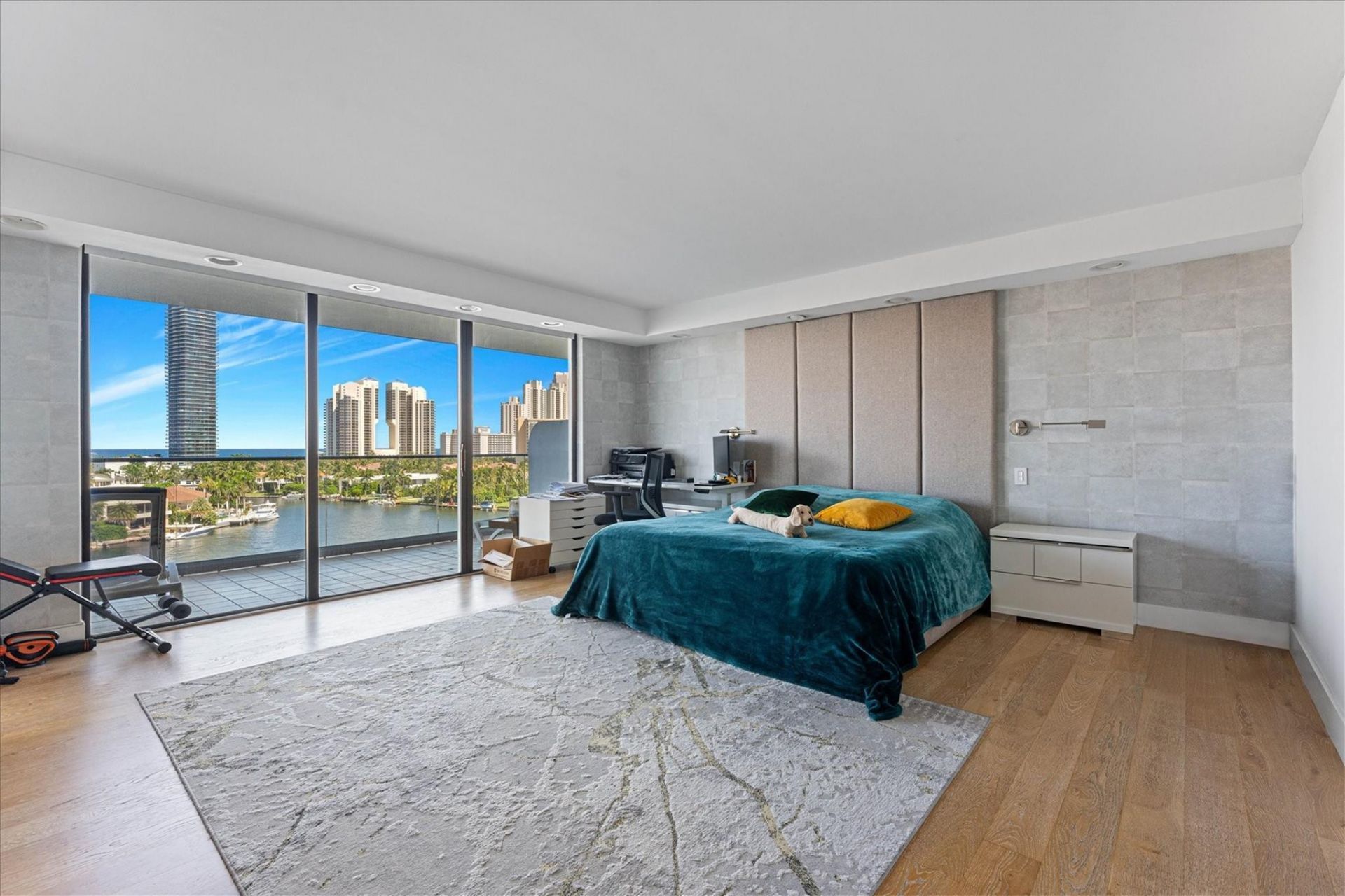 19707 Turnberry Way, Unit 9J, Aventura, FL 33180 Photo