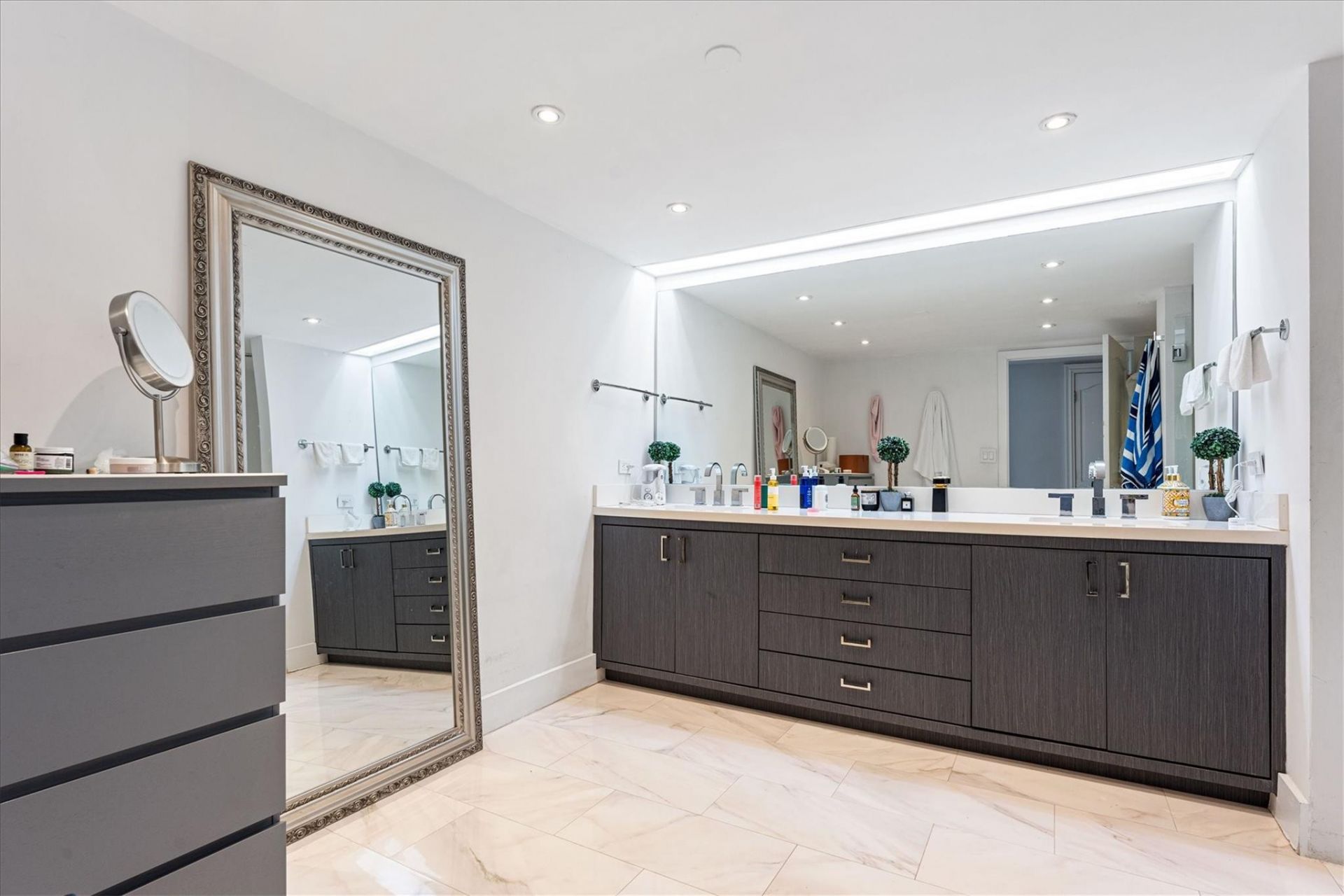 19707 Turnberry Way, Unit 9J, Aventura, FL 33180 Photo