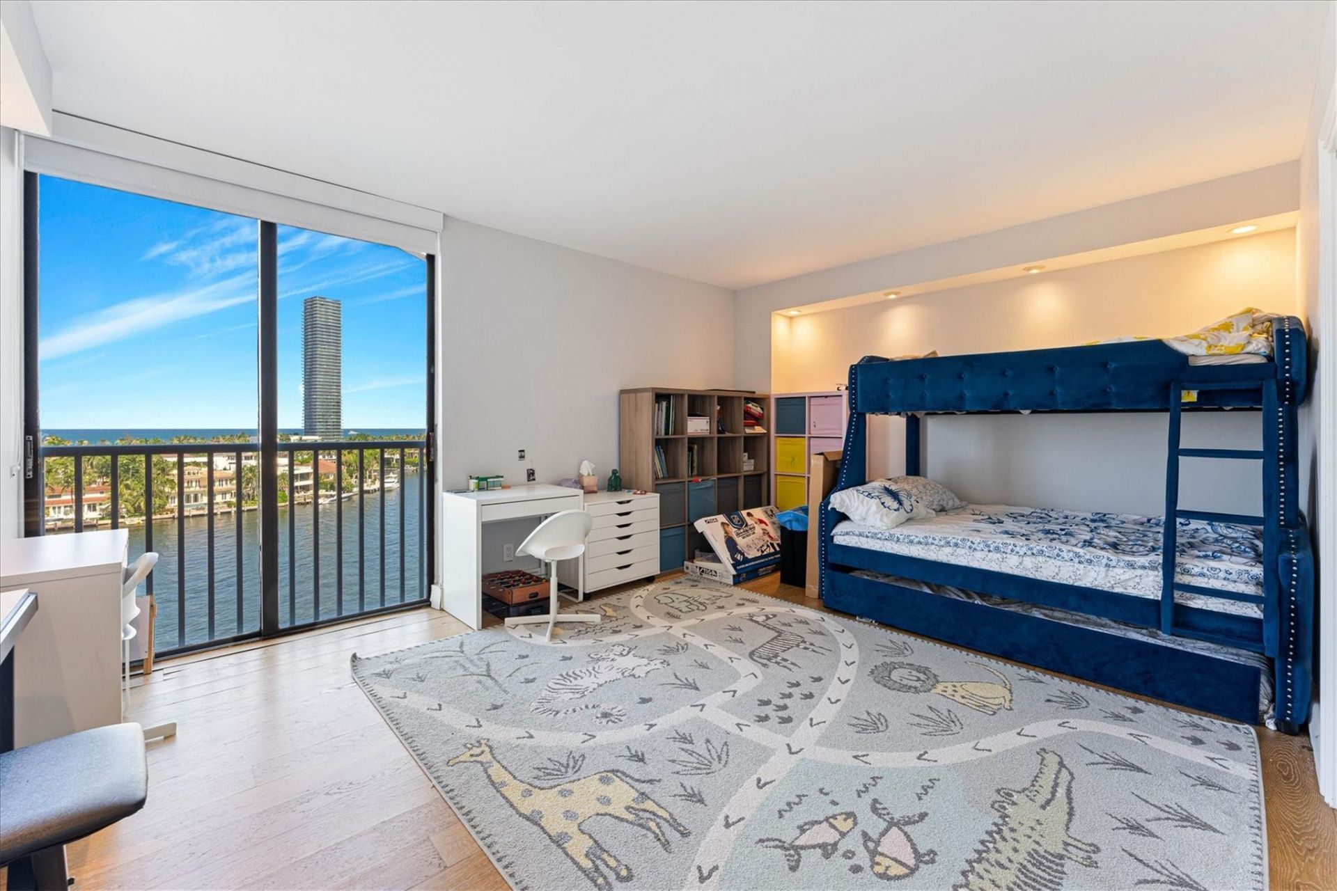 19707 Turnberry Way, Unit 9J, Aventura, FL 33180 Photo