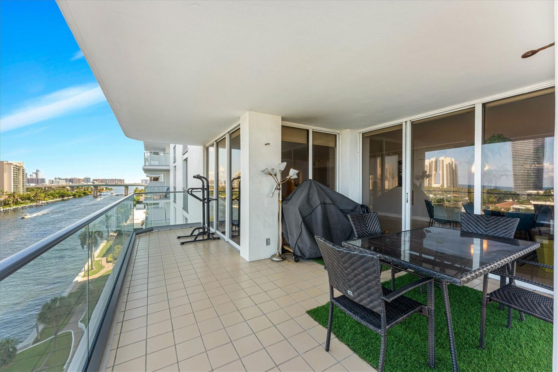 19707 Turnberry Way, Unit 9J, Aventura, FL 33180 Photo