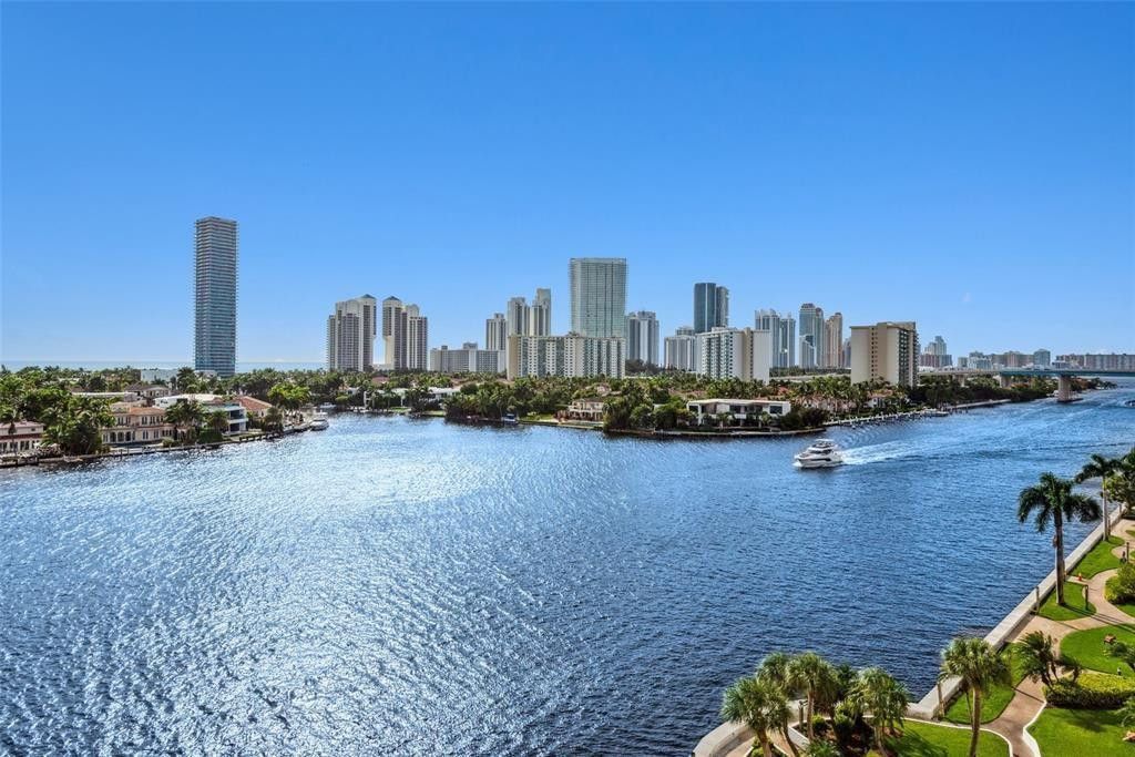 19707 Turnberry Way, Unit 9J, Aventura, FL 33180 Photo