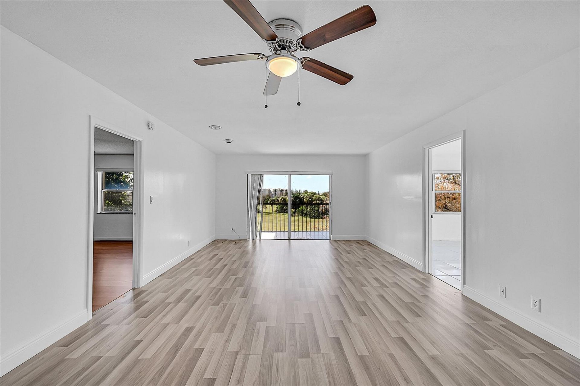 6301 N Falls Circle Drive, Unit 408, Lauderhill, FL 33319 Photo