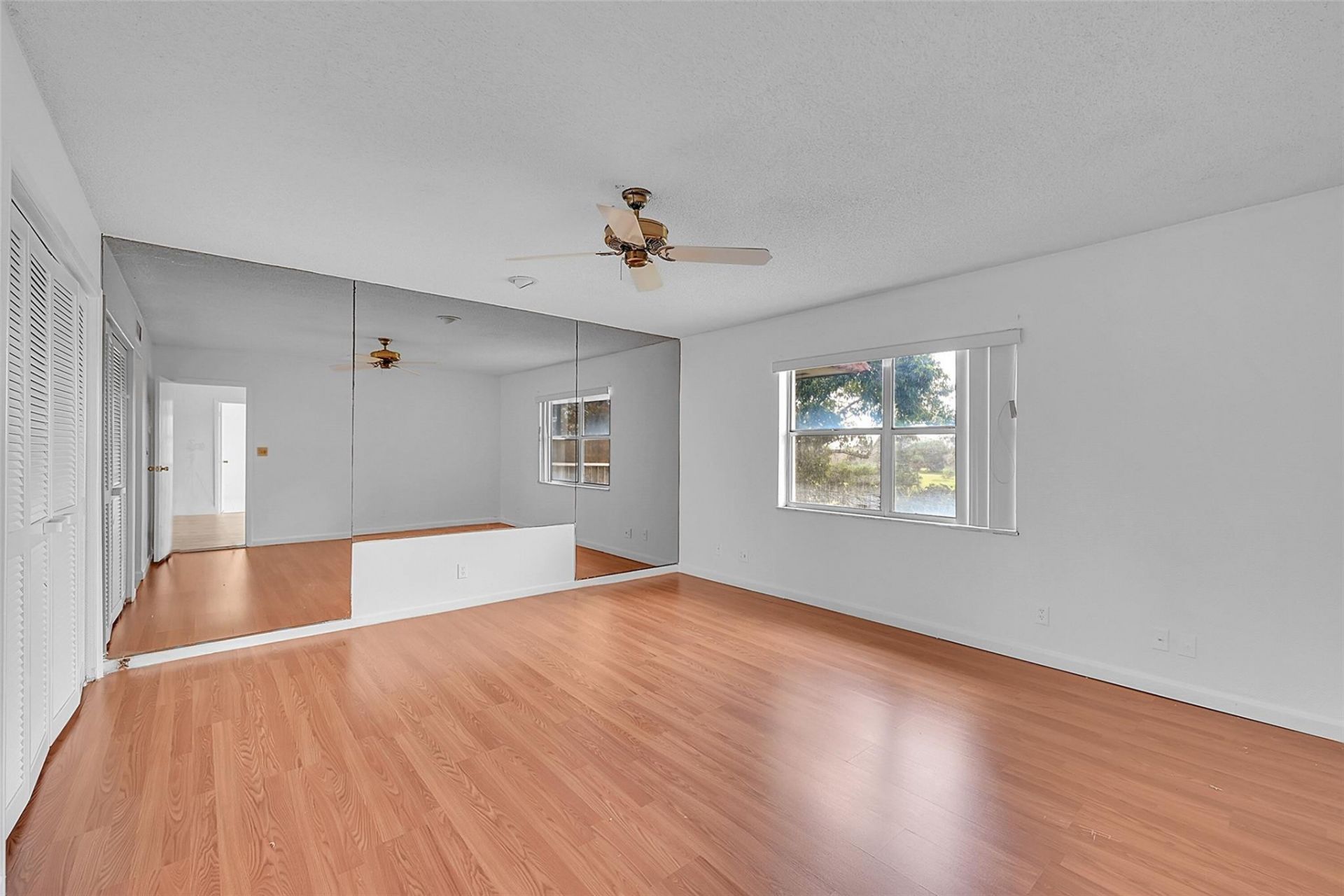 6301 N Falls Circle Drive, Unit 408, Lauderhill, FL 33319 Photo