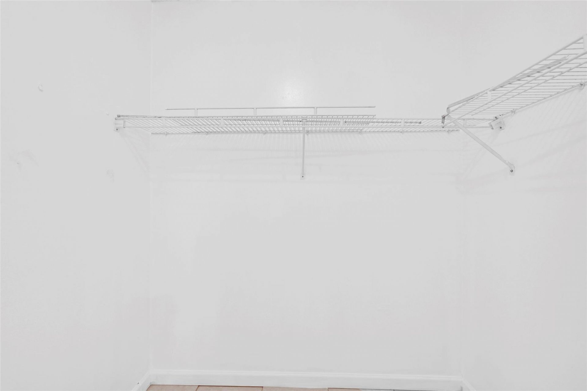 6301 N Falls Circle Drive, Unit 408, Lauderhill, FL 33319 Photo