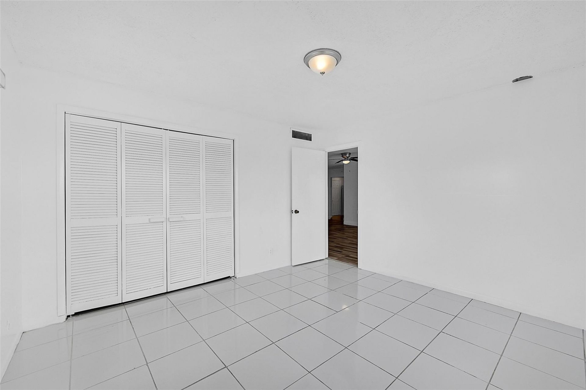 6301 N Falls Circle Drive, Unit 408, Lauderhill, FL 33319 Photo