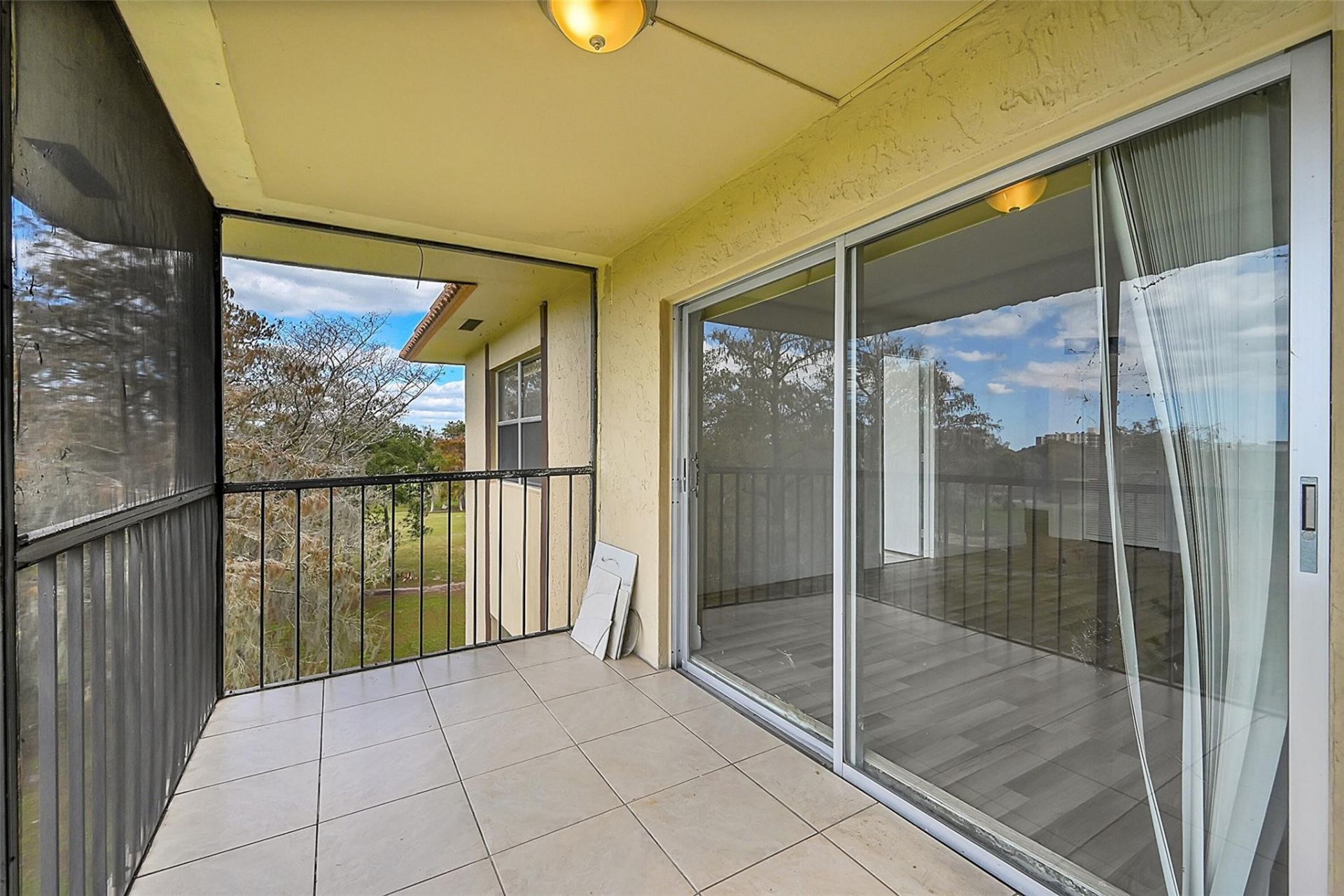 6301 N Falls Circle Drive, Unit 408, Lauderhill, FL 33319 Photo