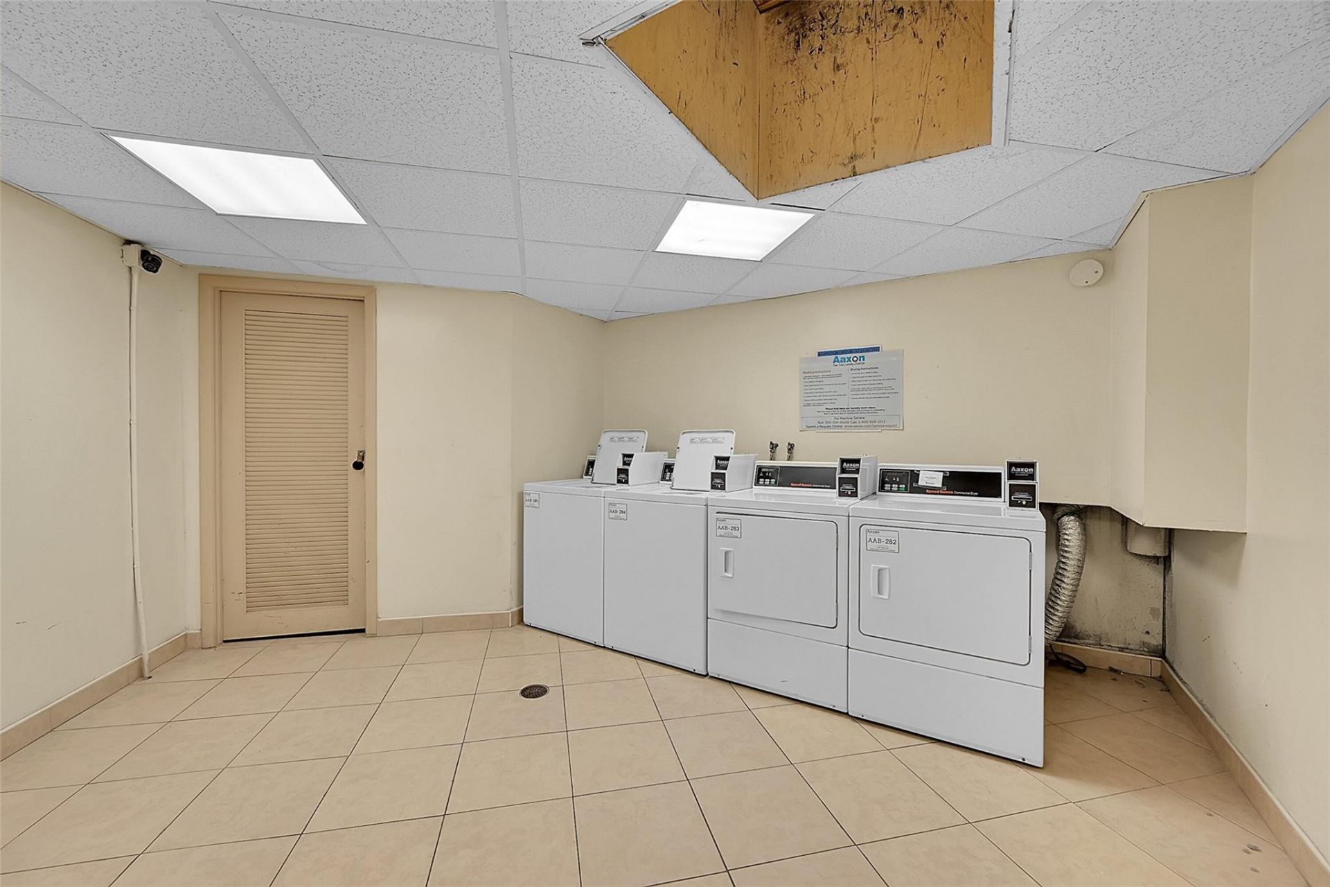 6301 N Falls Circle Drive, Unit 408, Lauderhill, FL 33319 Photo