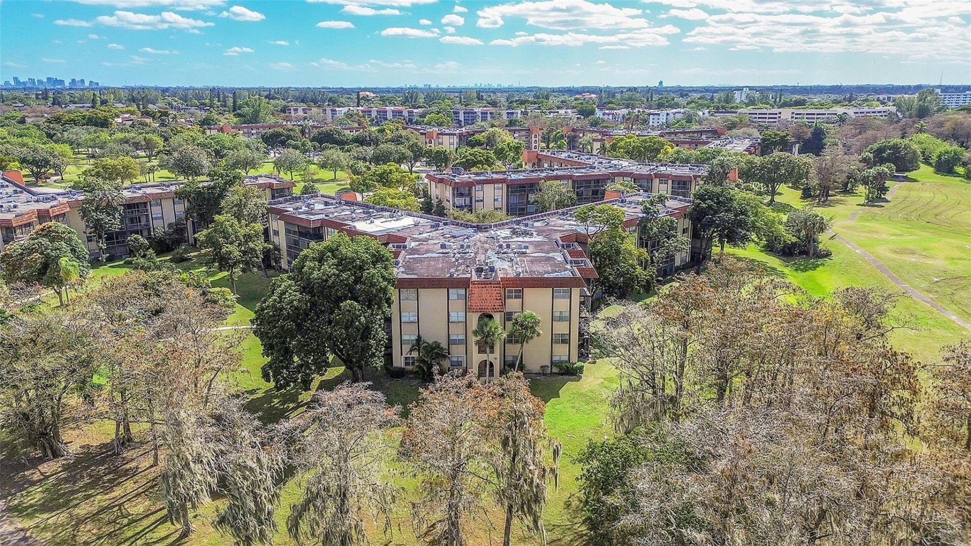 6301 N Falls Circle Drive, Unit 408, Lauderhill, FL 33319 Photo