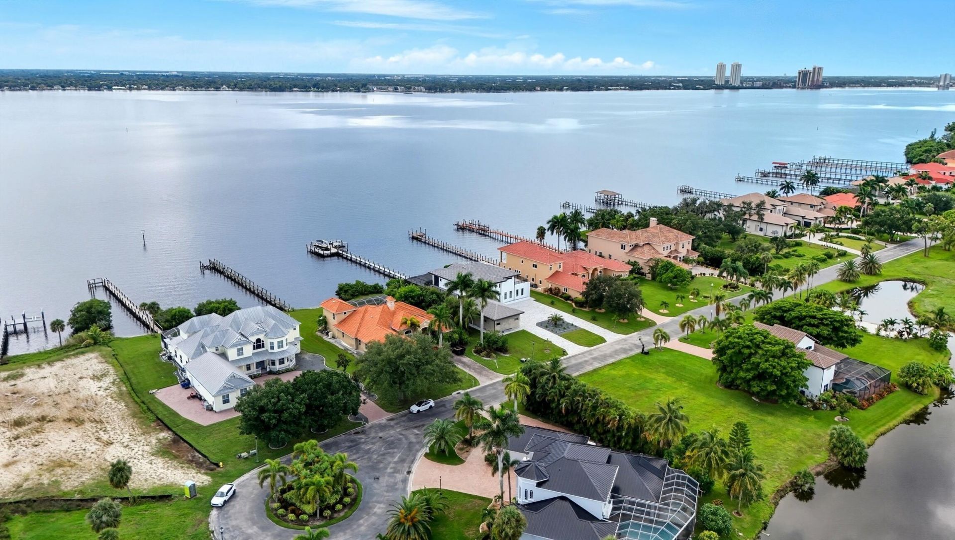 6390 River Club Court, North Fort Myers, FL 33917 Photo