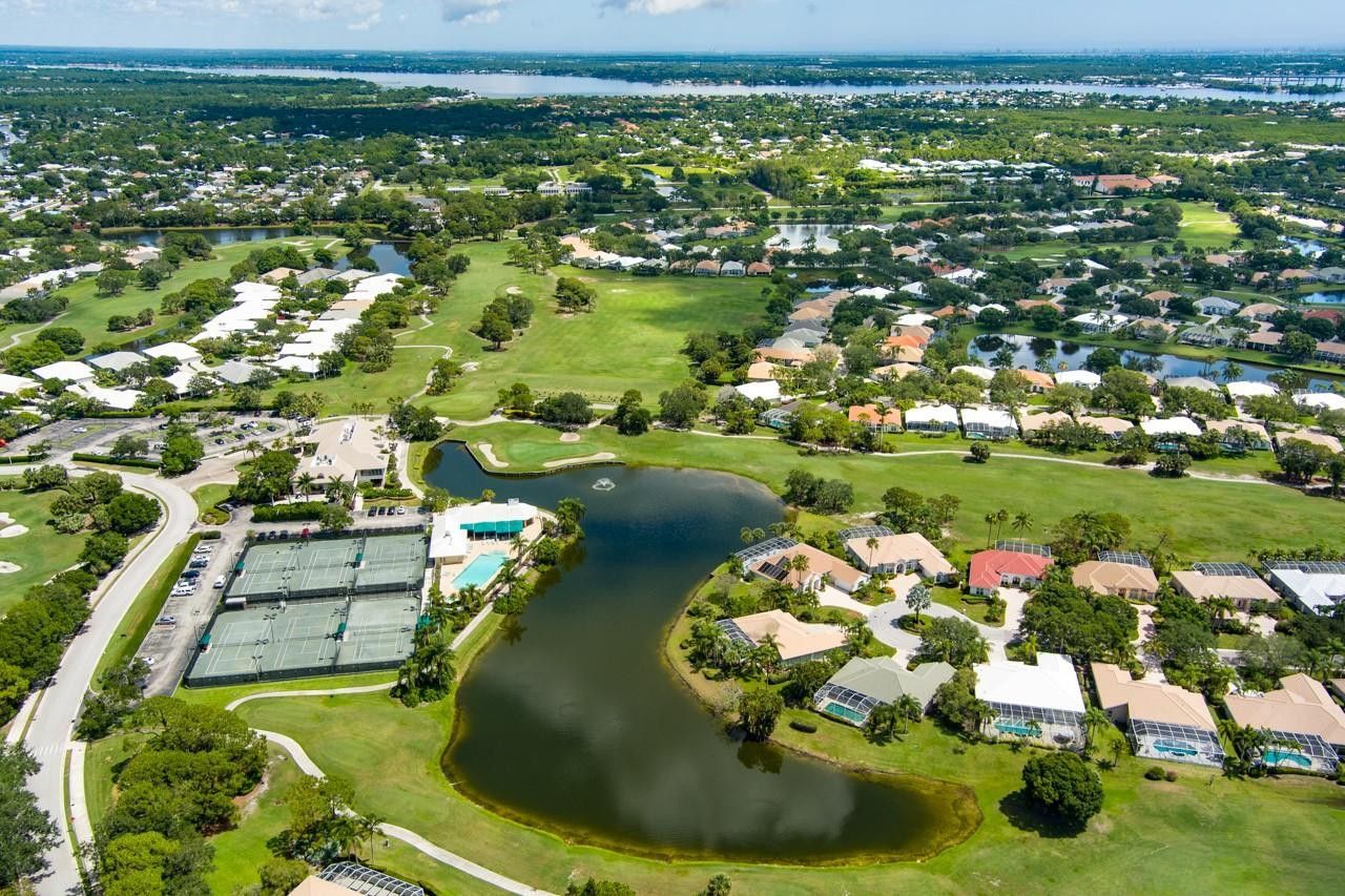 1790 SW Willowbend Lane, Palm City, FL 34990 Photo