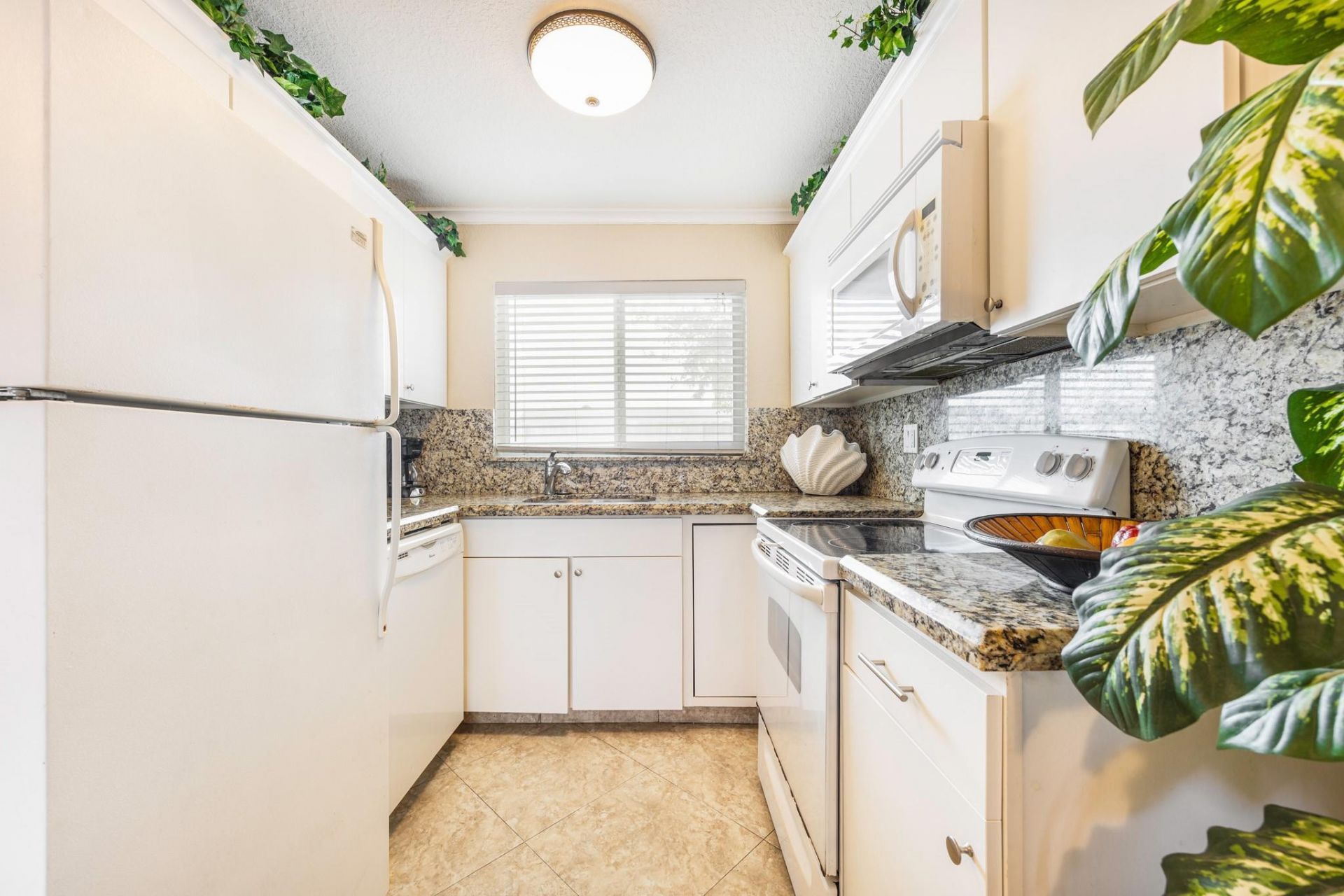 2648 NE 32nd Street, Fort Lauderdale, FL 33306 Photo