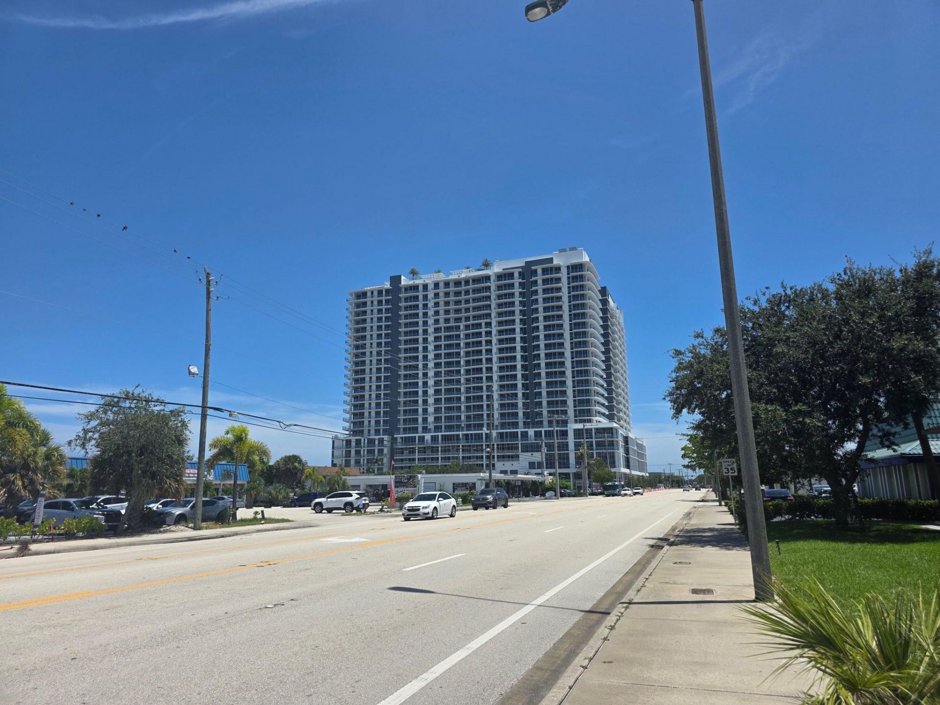 126 W Blue Heron Boulevard, Riviera Beach, FL 33404 Photo
