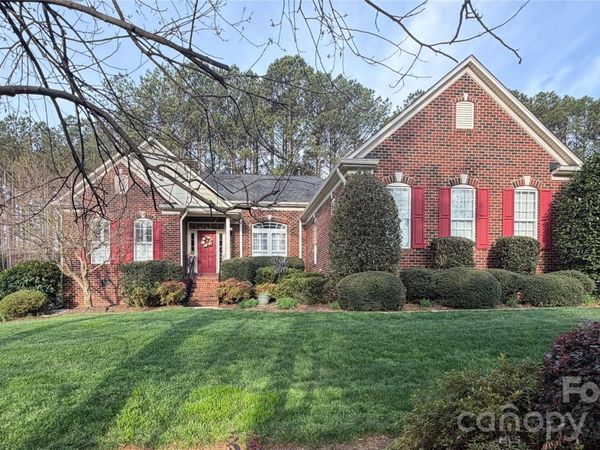 104 Kestrel Court, Mount Holly, NC 28120