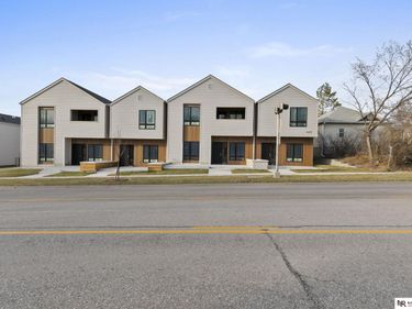 4620 Pioneers Boulevard , Unit 11, Lincoln, NE 68506