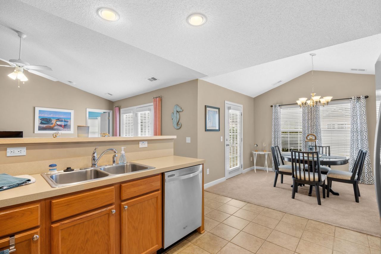 854 Riverward Dr.  Photo 16