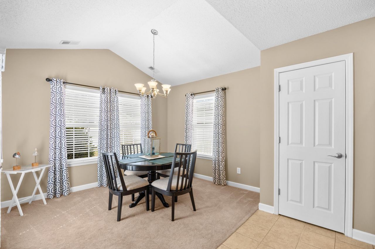 854 Riverward Dr.  Photo 17