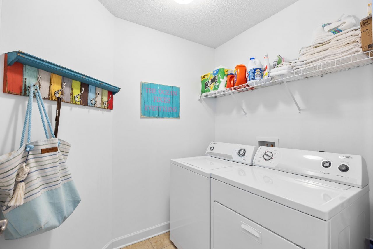 854 Riverward Dr.  Photo 31