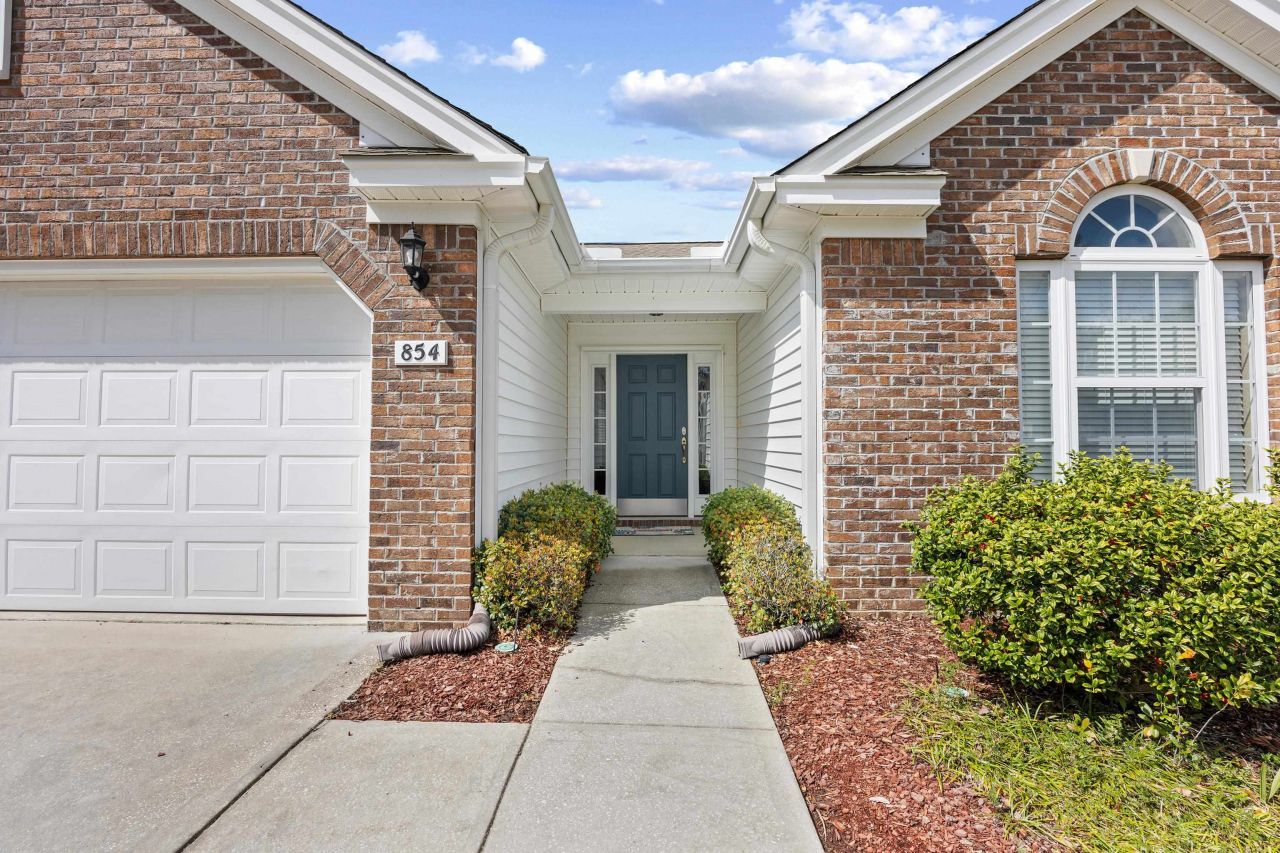 854 Riverward Dr.  Photo 5