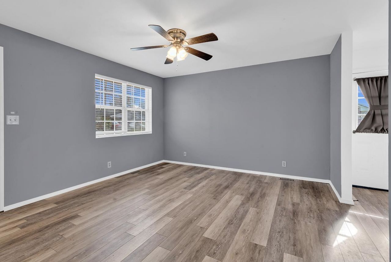 409 Reaves St. Photo 5
