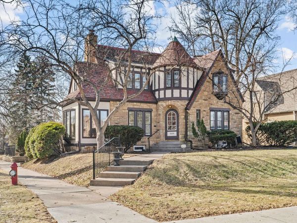 2220 Saint Anthony Parkway, Minneapolis, MN 55418