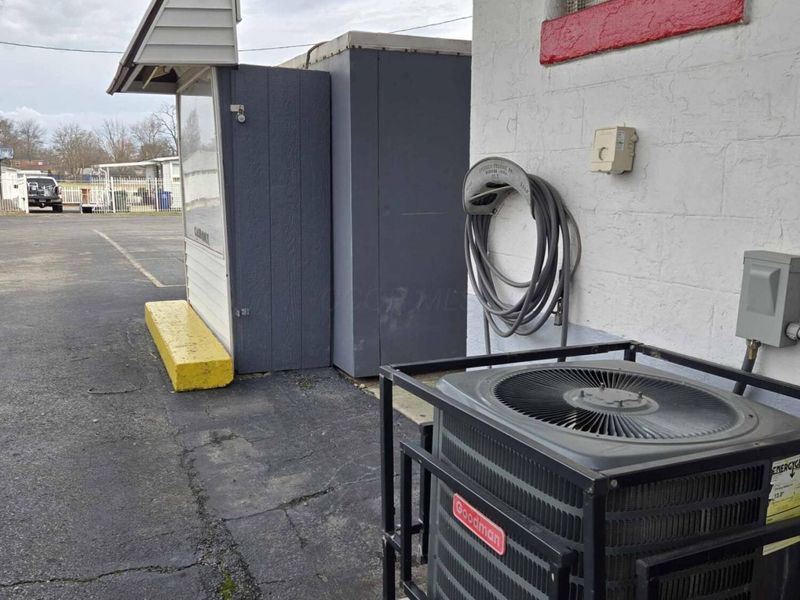 2860 Sullivant Avenue , Columbus, OH 43204 Photo 6