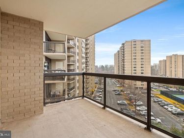 307 YOAKUM PARKWAY, Unit 703, ALEXANDRIA, VA 22304