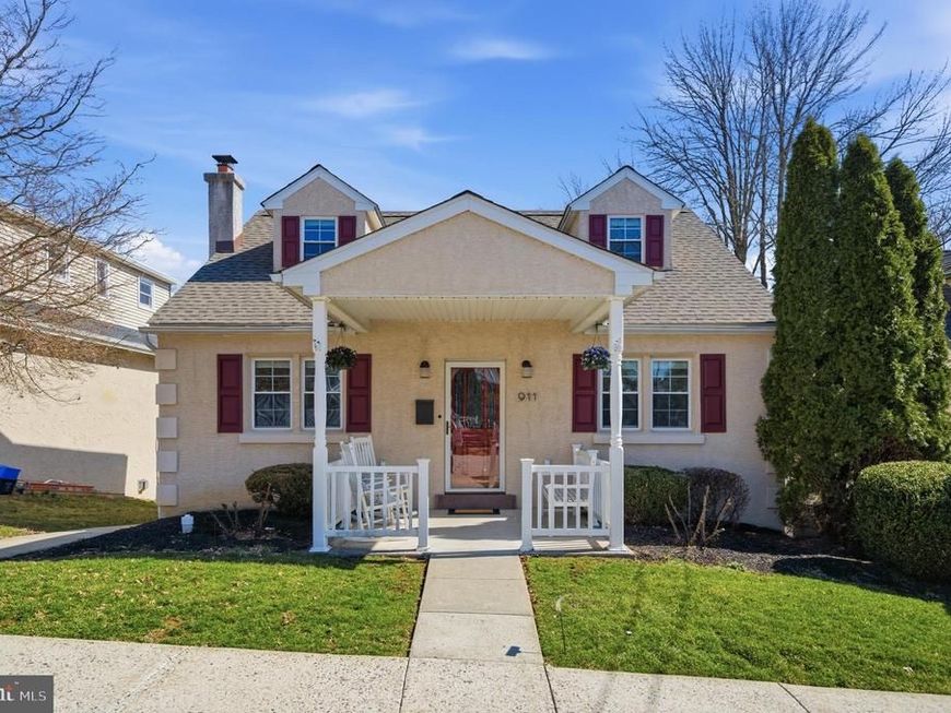 911 Righter Street, Conshohocken, PA 19428 Main Photo