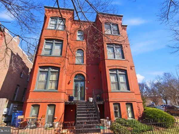 226 5TH STREET SE, Unit 102, WASHINGTON, DC 20003