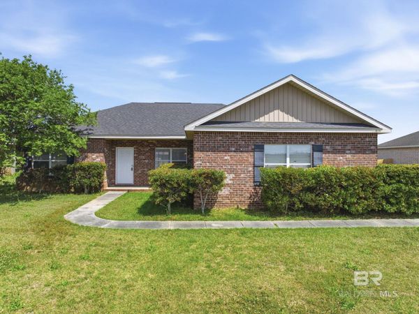 27546 N County Road 66, Loxley, AL 36551