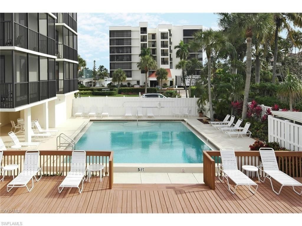 10475 Gulf Shore Dr, Unit 165, Naples, FL 34108 Photo