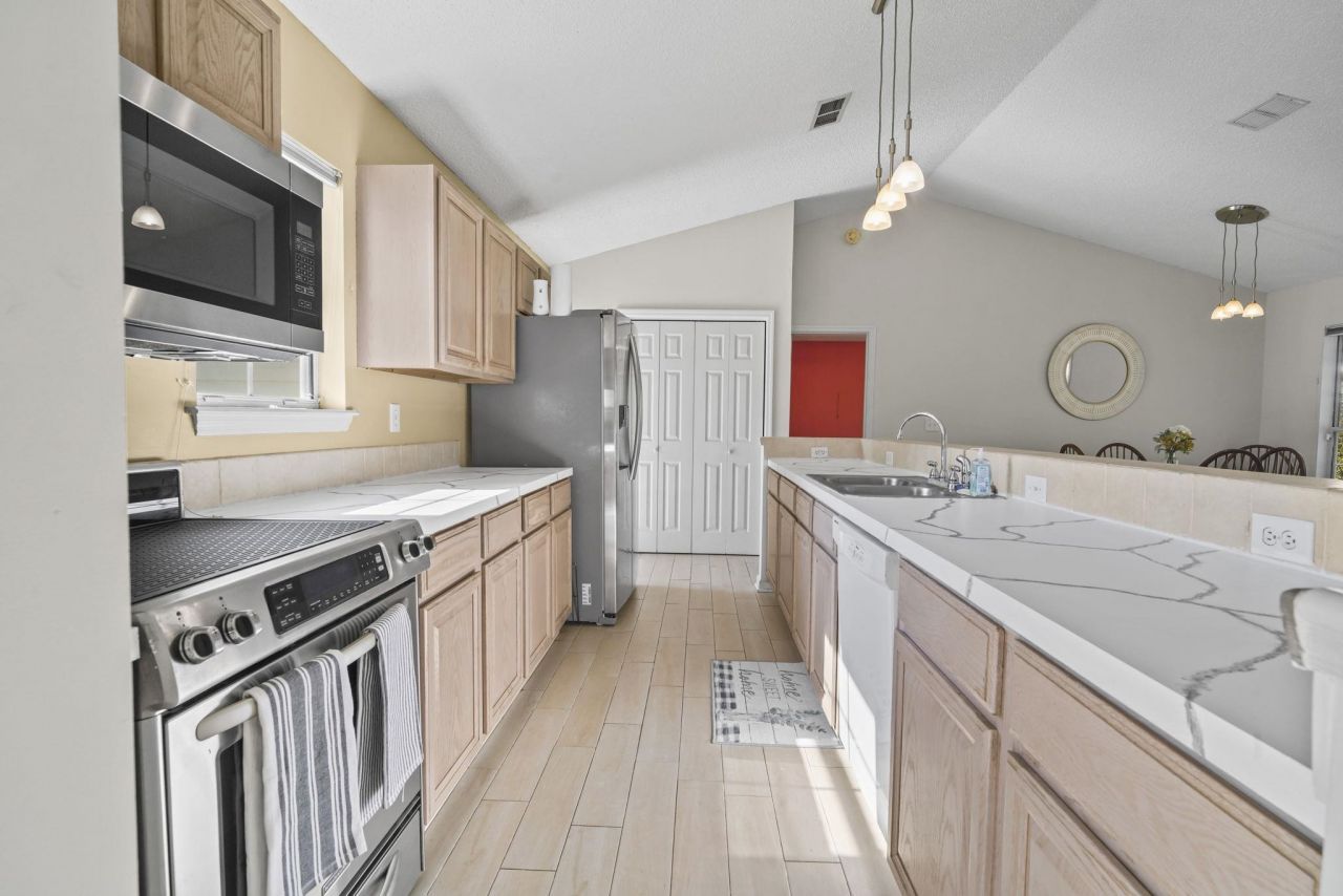 4351 Dew N. Ct. Photo 15