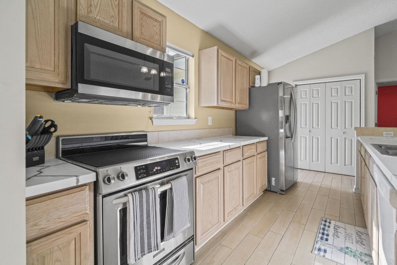 4351 Dew N. Ct. Photo 17